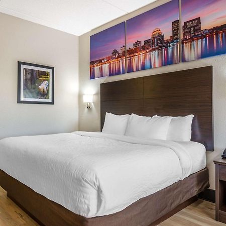 Clarion Pointe Louisville East Екстер'єр фото