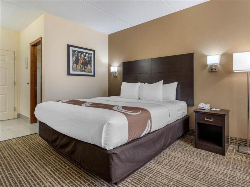 Clarion Pointe Louisville East Екстер'єр фото