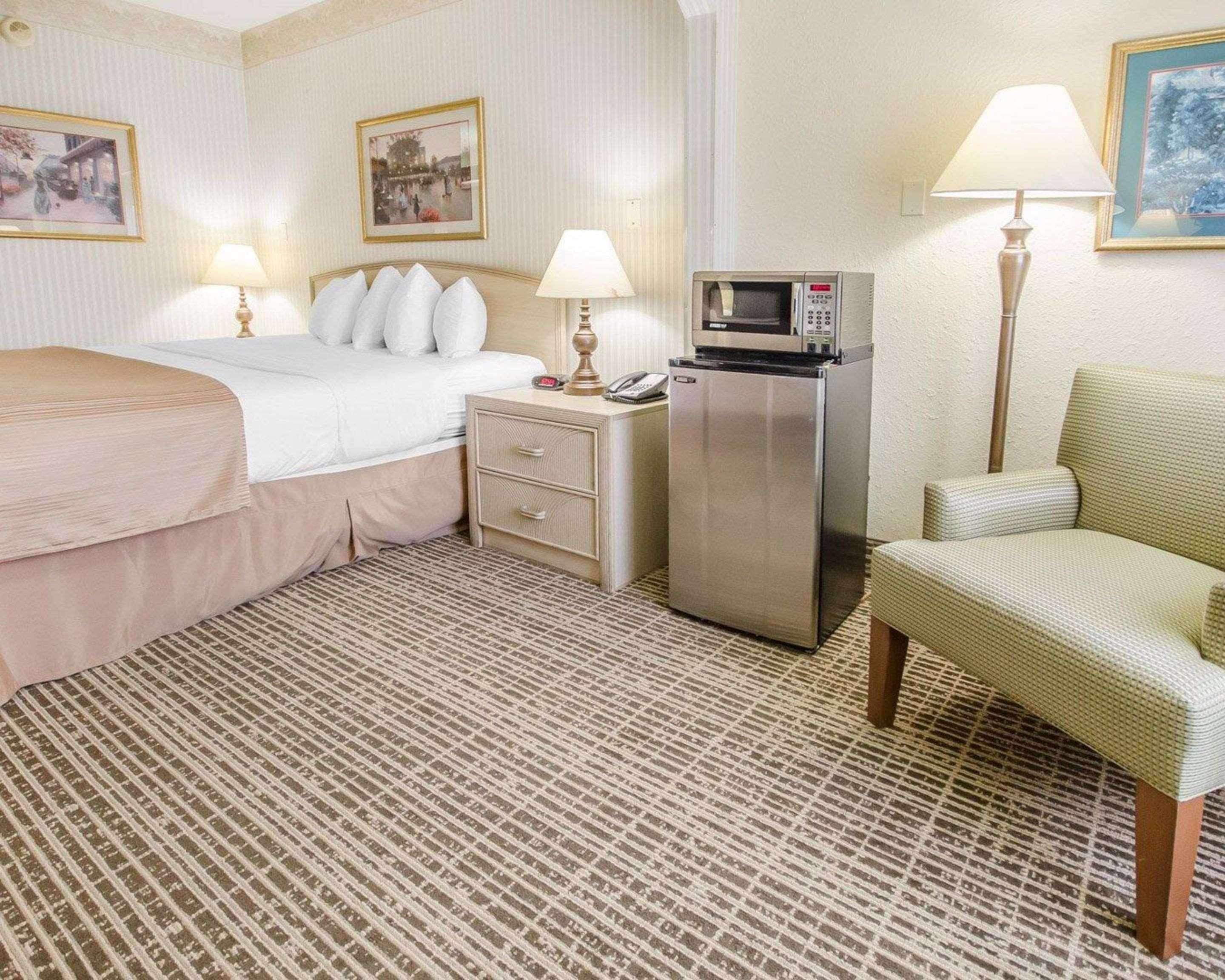 Clarion Pointe Louisville East Екстер'єр фото