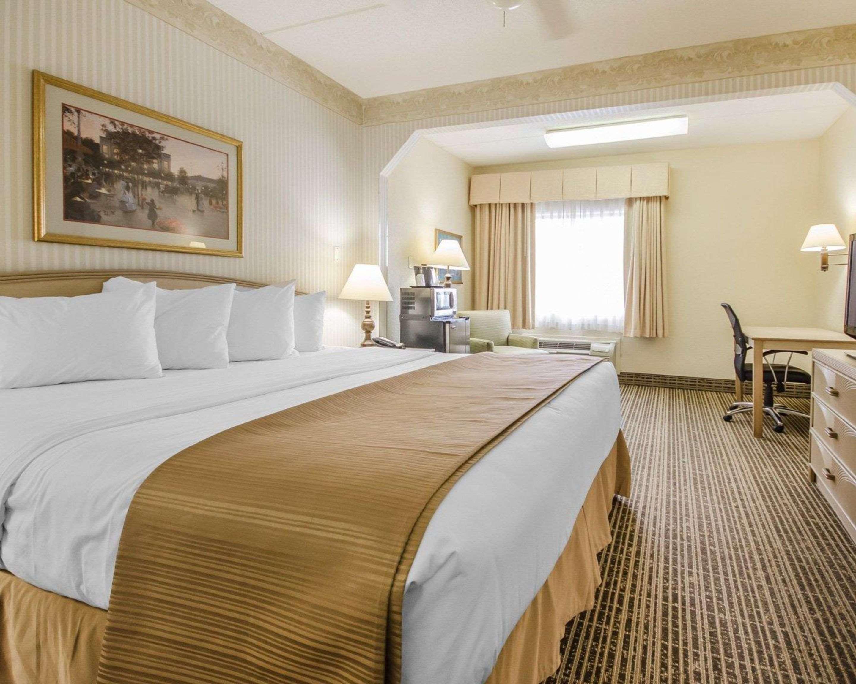 Clarion Pointe Louisville East Екстер'єр фото