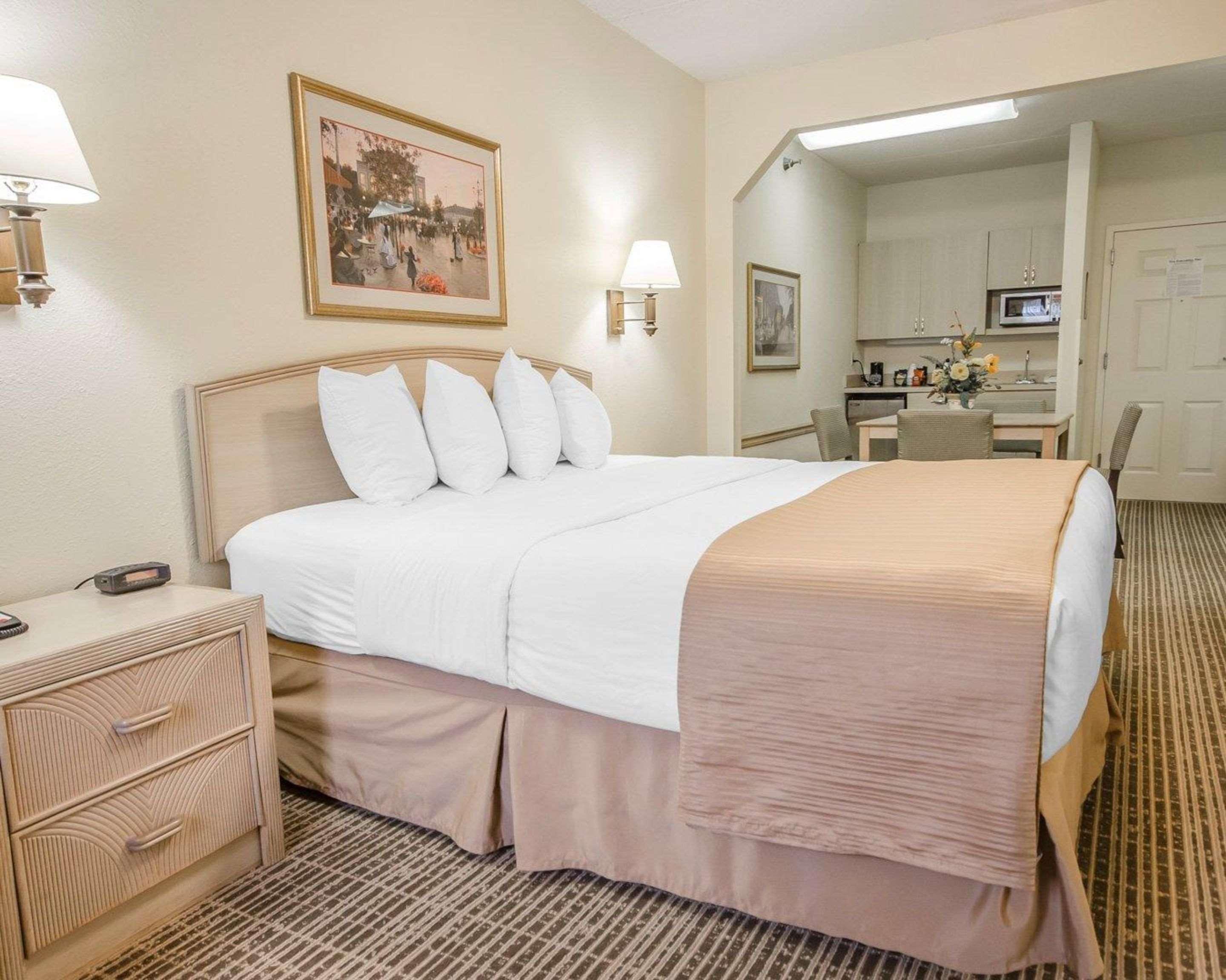 Clarion Pointe Louisville East Екстер'єр фото