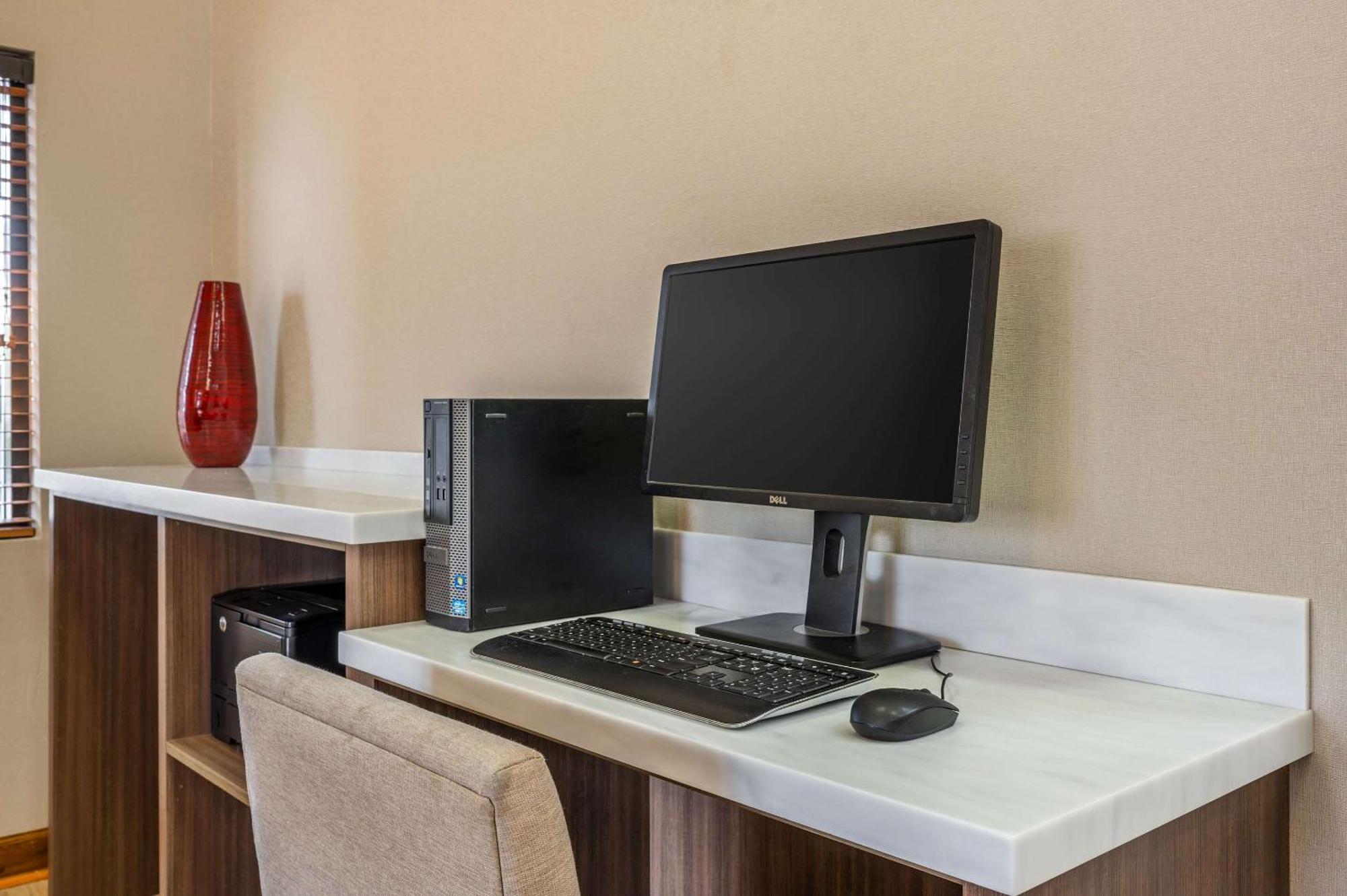 Clarion Pointe Louisville East Екстер'єр фото