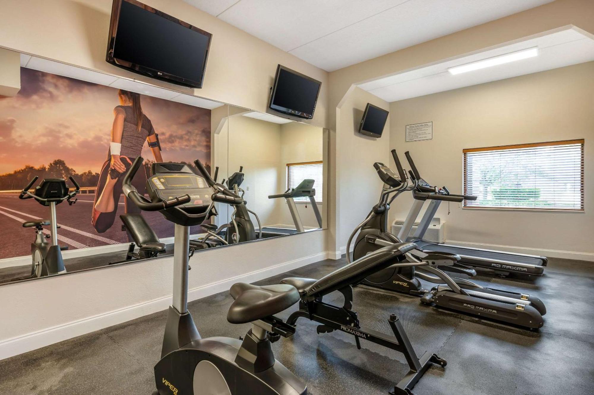 Clarion Pointe Louisville East Екстер'єр фото