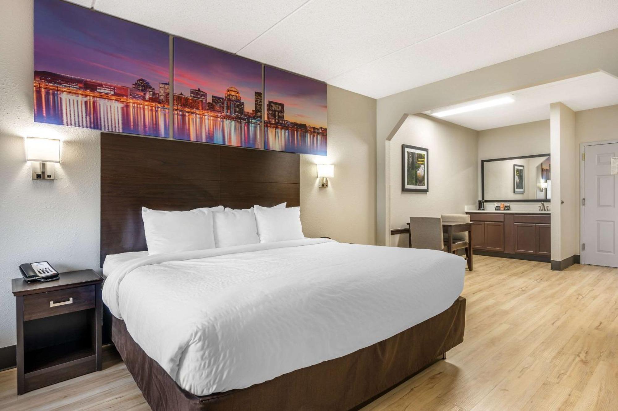 Clarion Pointe Louisville East Екстер'єр фото