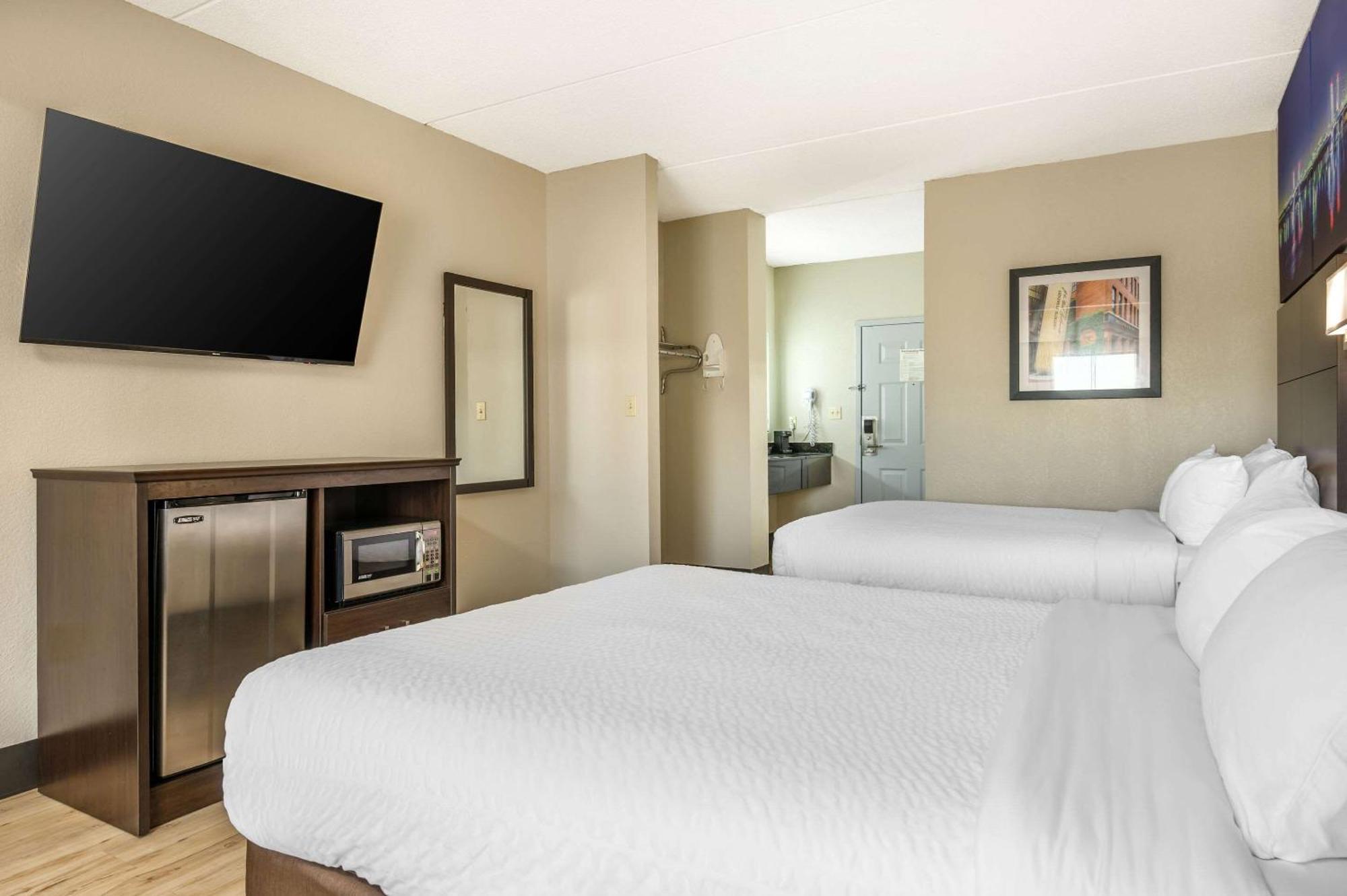 Clarion Pointe Louisville East Екстер'єр фото